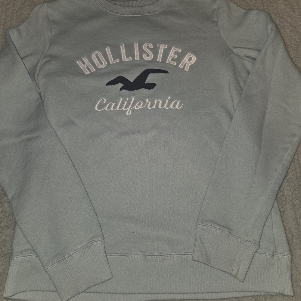 Hollister Heather Green Sweatshirt